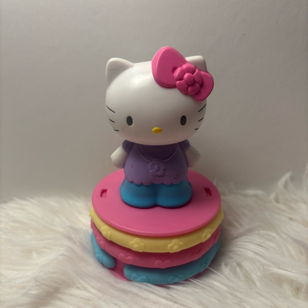 HELLO KITTY RING AROUND THE KITTY 30th Anniversary Sanrio Toy #1  2004